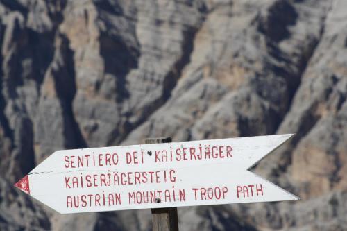 فندق ألبيرجو ريستورانت لا بايتا Livinallongo Del Col Di Lana المظهر الخارجي الصورة
